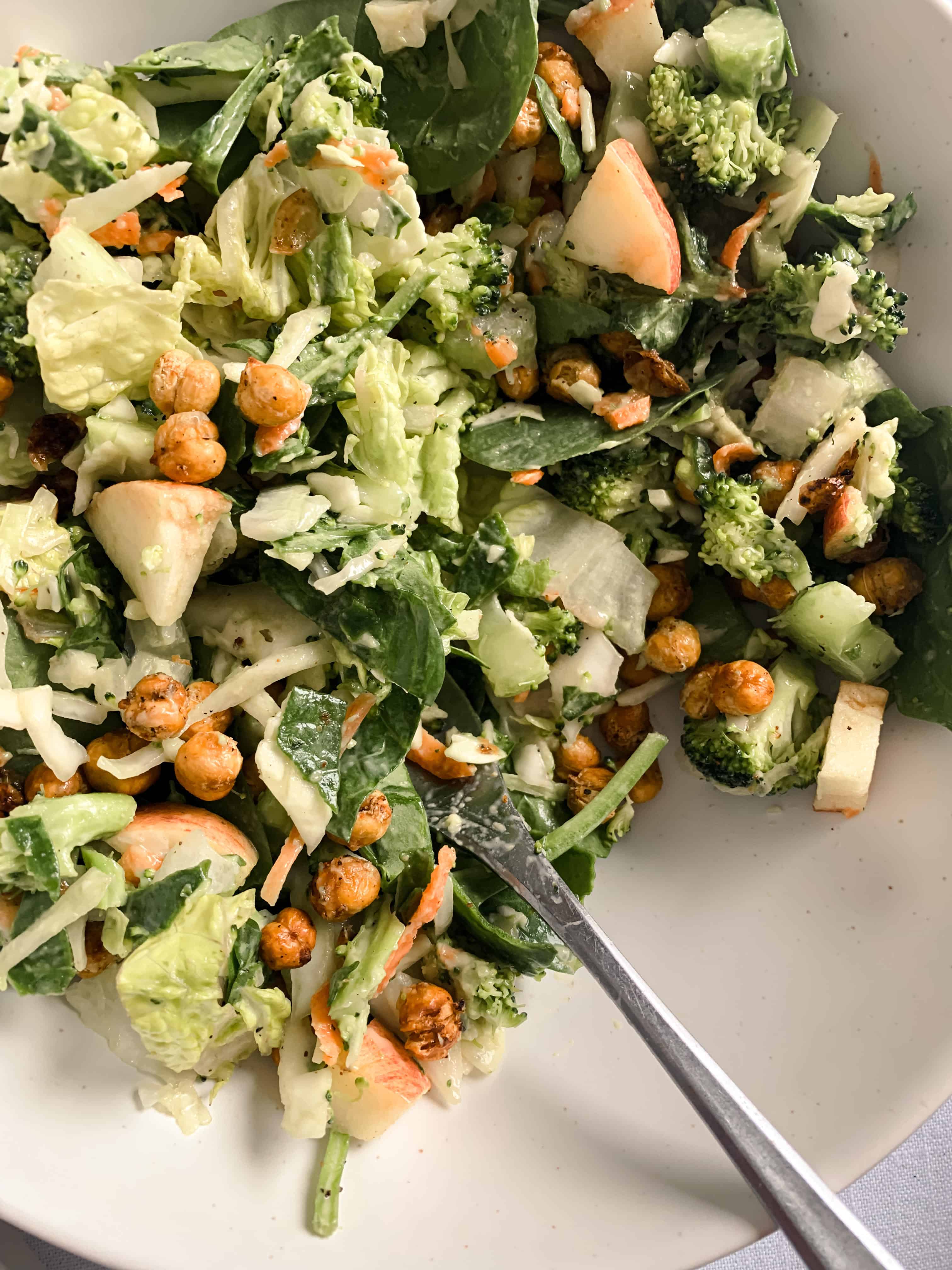 air fryer roasted chickpeas salad