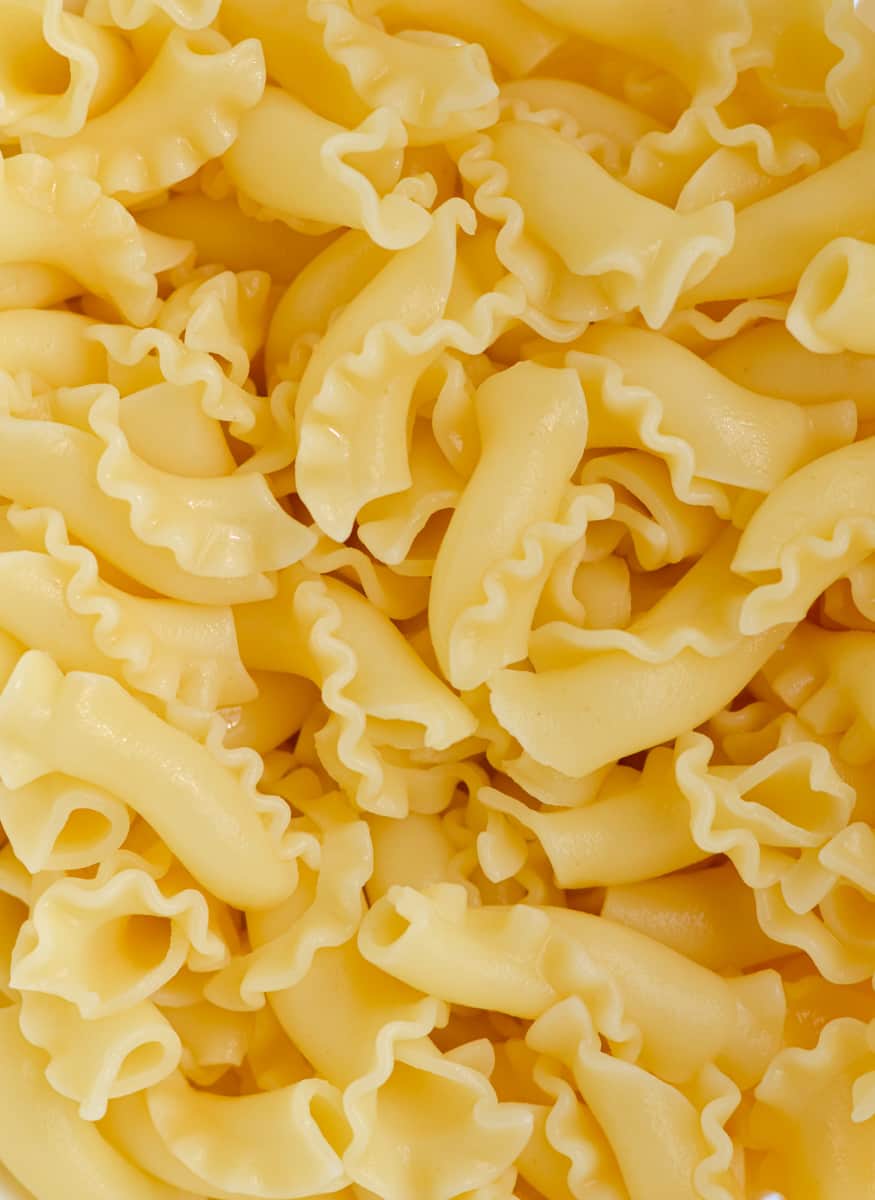 Cooked pasta.