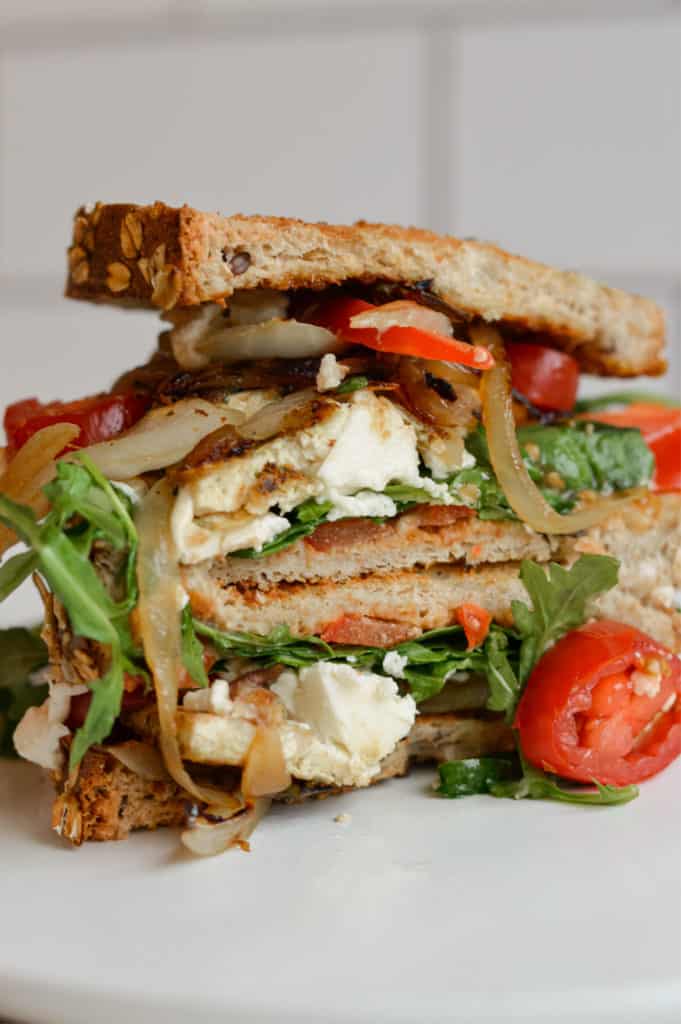 pesto tofu sandwich