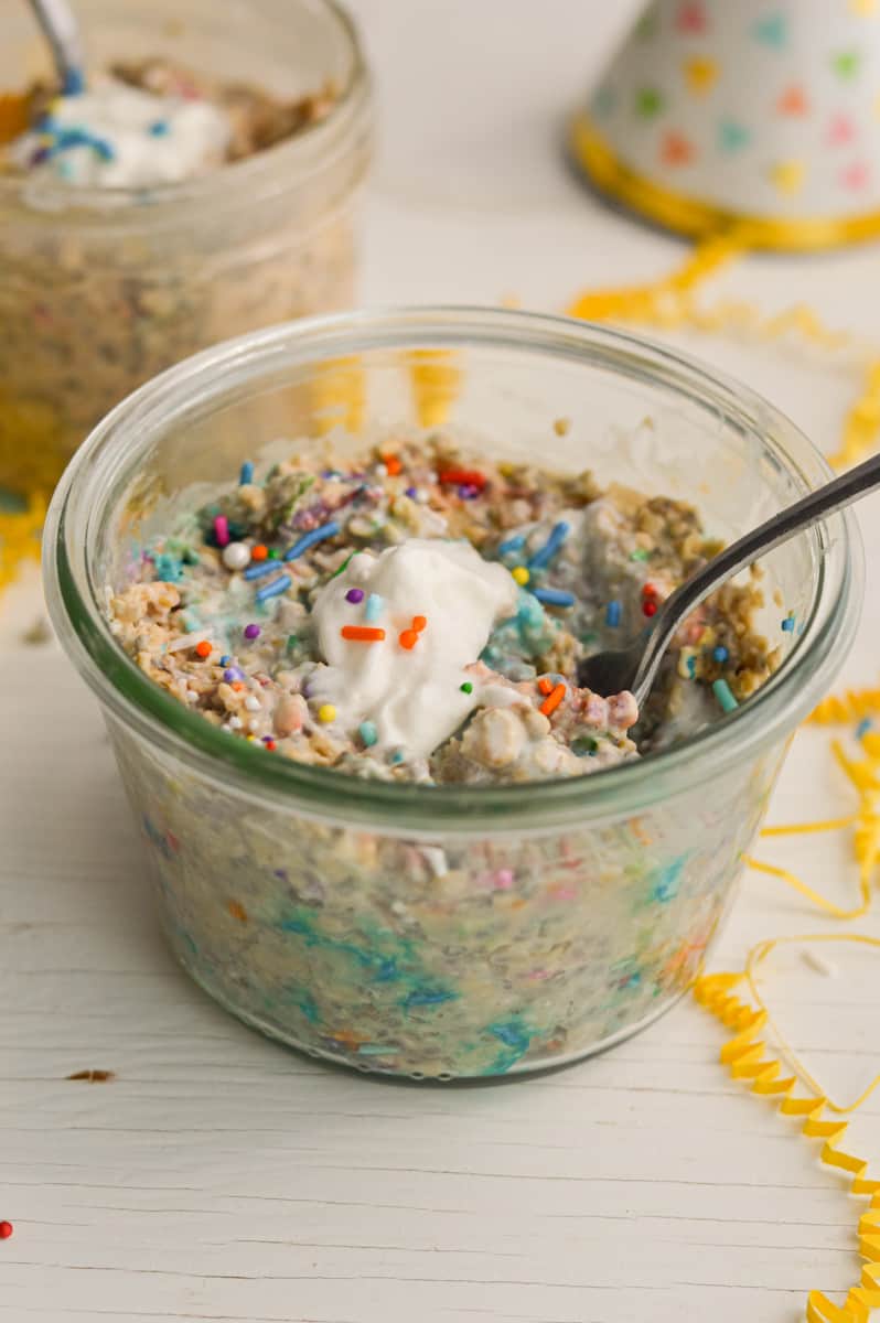 Close up of birthday cake overnight oats.