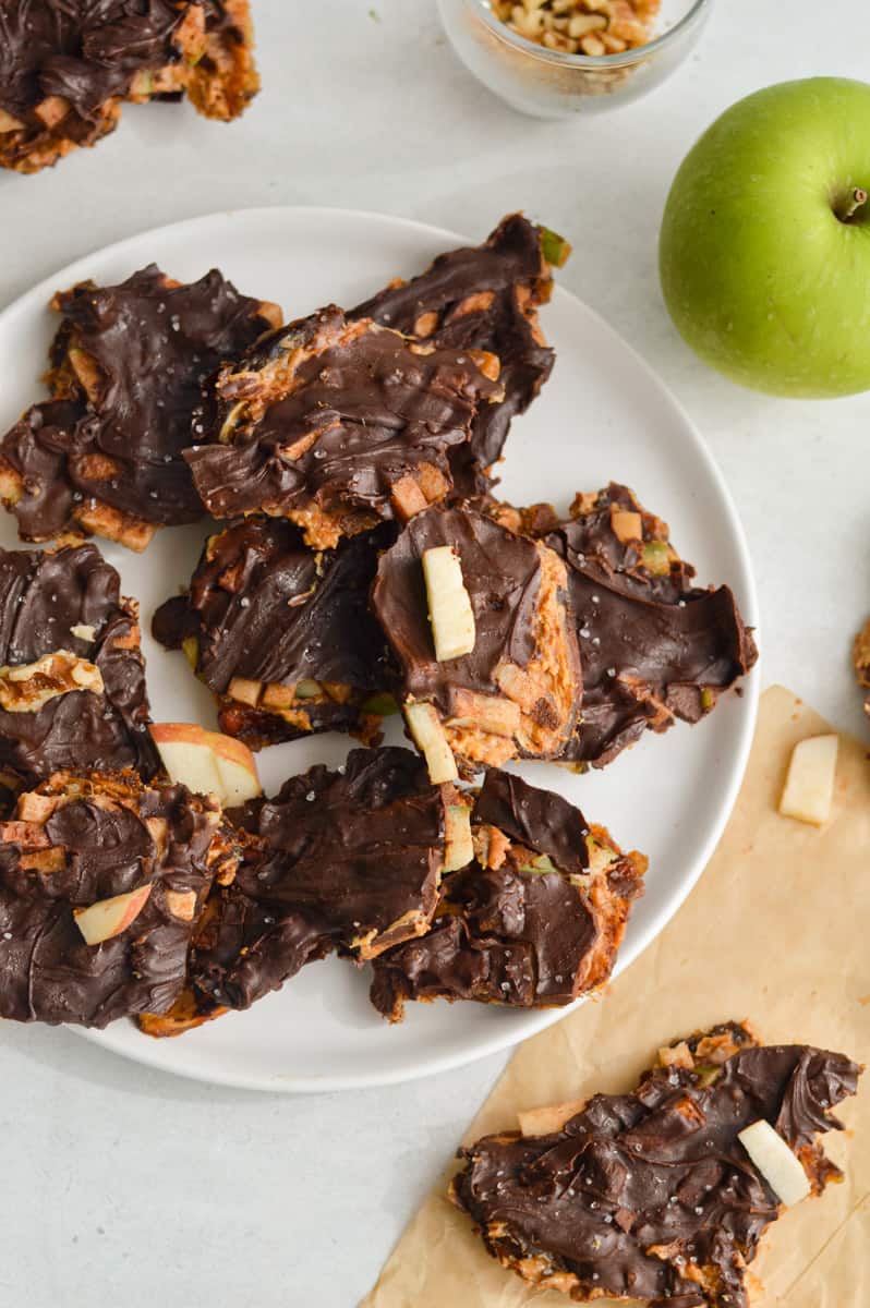 Plate of caramel apple chocolate date bar.