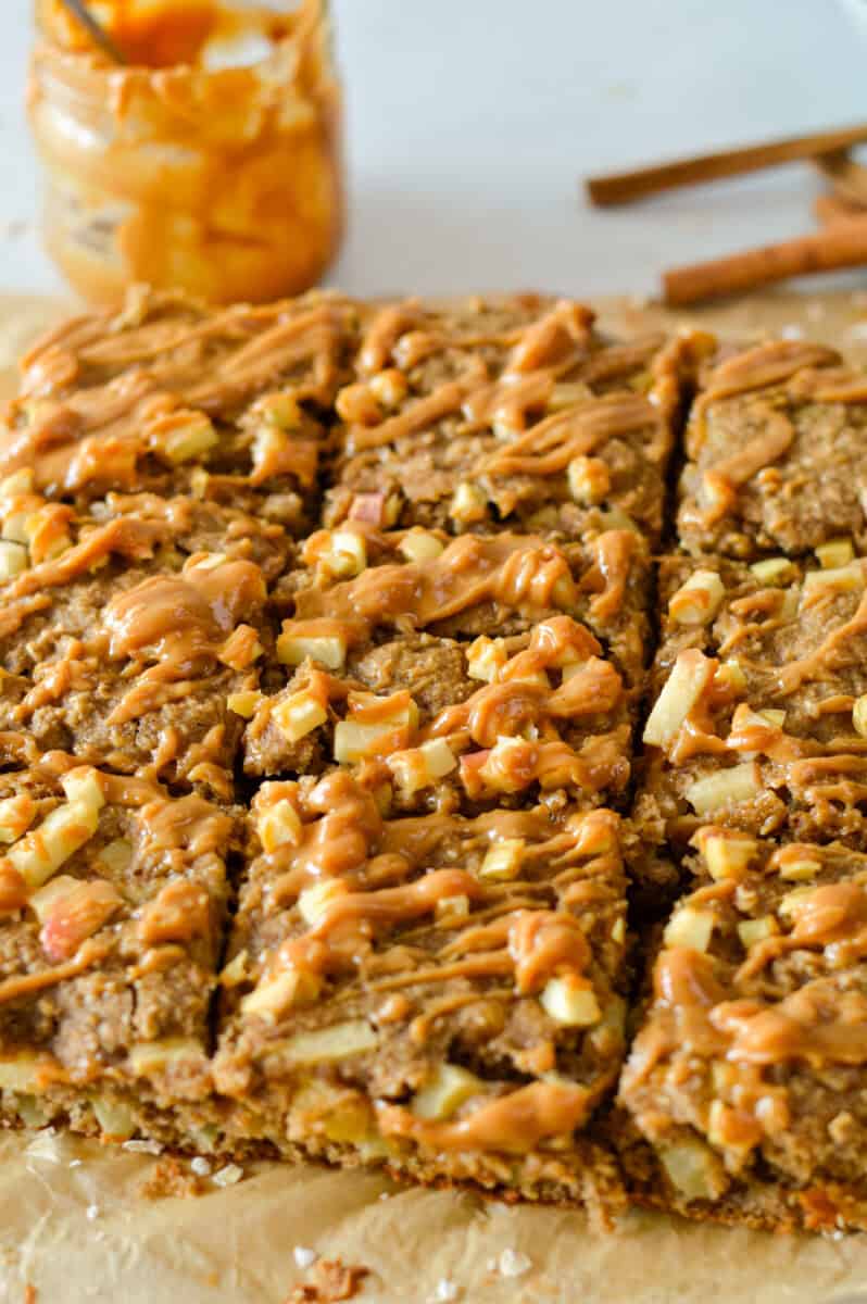 Close up of sliced apple oat bars.