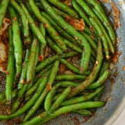 Birds eye of a pan fried green beans.
