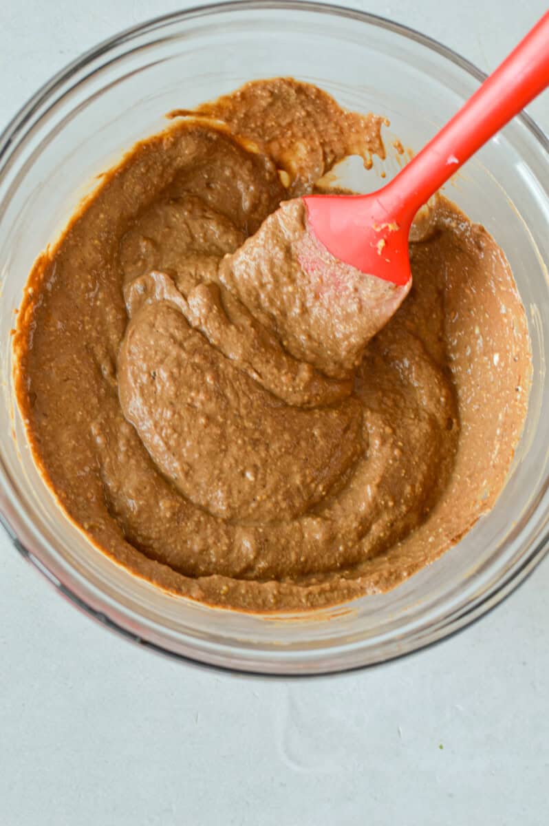 Mixing yogurt, peanut butter, honey, vanilla extract, salt and cocoa powder. 
