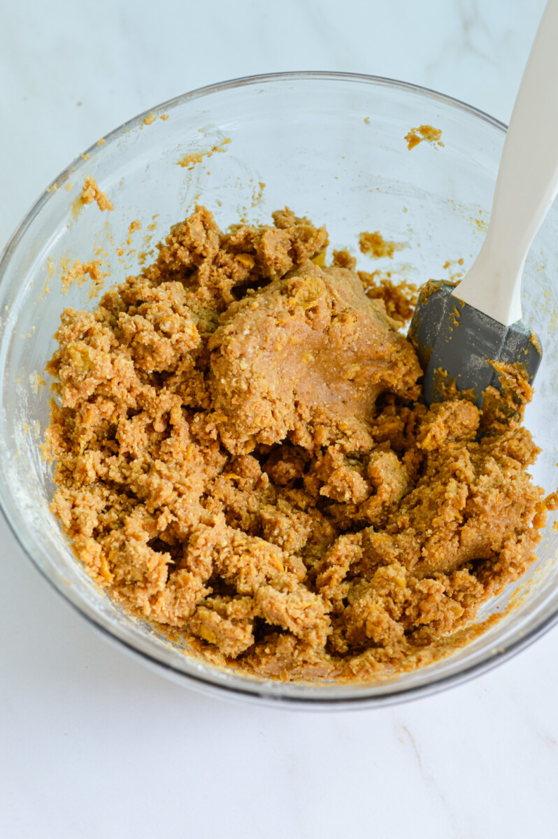 Bowl with peanut butter energy ball mixture.